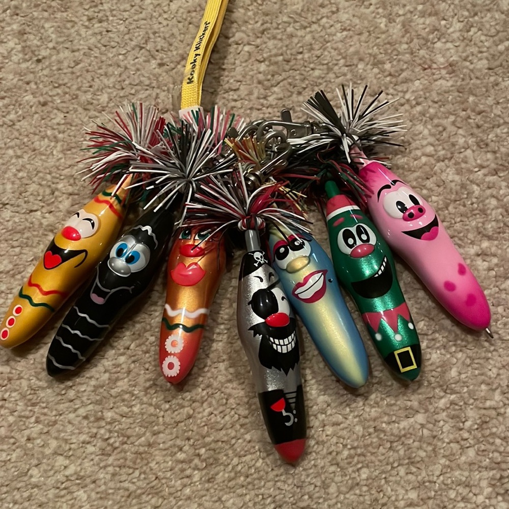 Kooky clicker pens